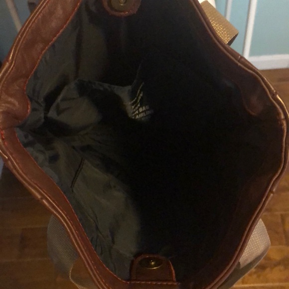 Looptworks x Alaska Airlines Tote Bag Upcycle - Picture 3 of 7